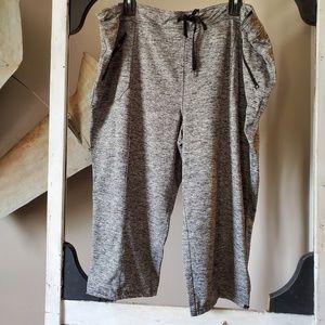 Plus size active wear capris